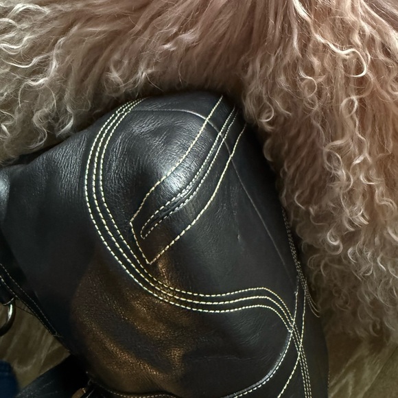 Coach SoHo  Black Leather Handbag - F08A09 - Picture 4 of 6